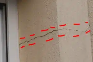 Fissures sur mur porteur : quand l'inquiétude devient urgence ?